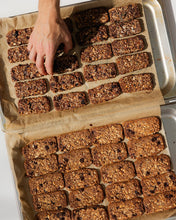 Load image into Gallery viewer, Darl Bar 40g - Hazelnut & Dark Chocolate